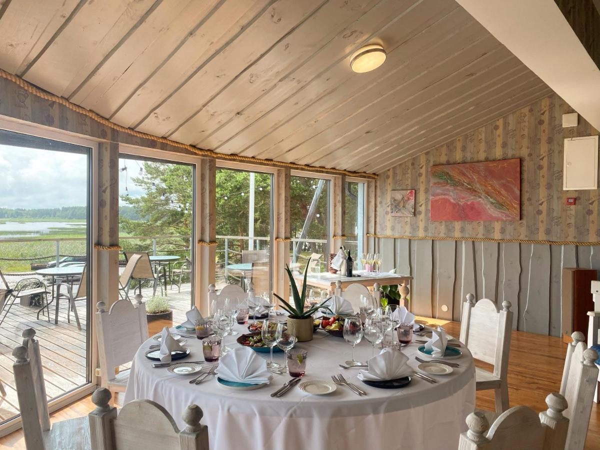 Vergi Sadam & Restoran Wirkes' エクステリア 写真